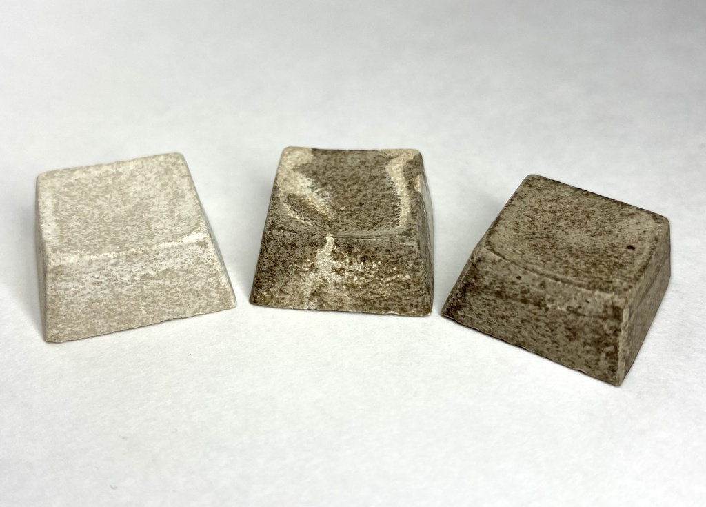 陶キーキャップ(3個セット:黒、白、混)