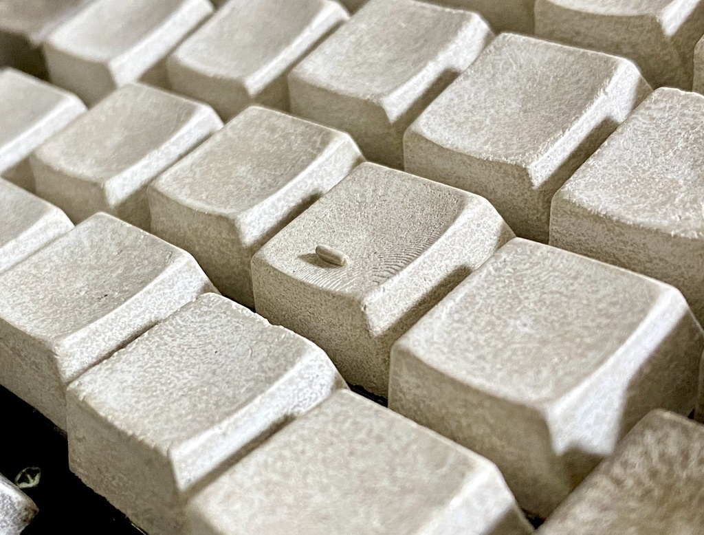 陶キーキャップ(3個セット:黒、白、混)