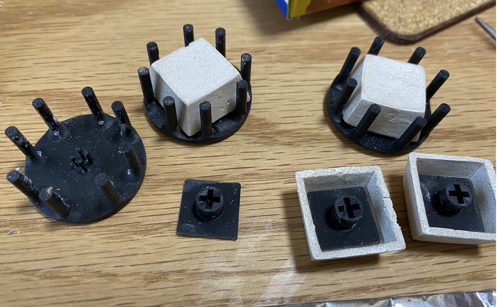 陶キーキャップ(3個セット:黒、白、混)