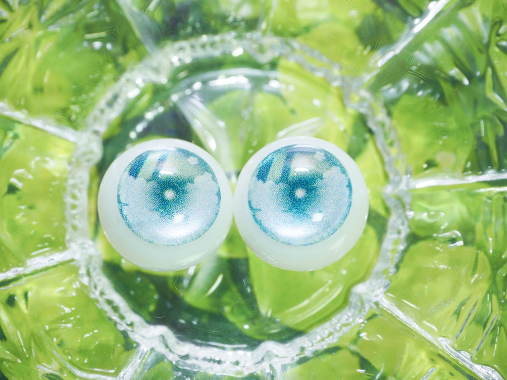 ブルーミーアイ