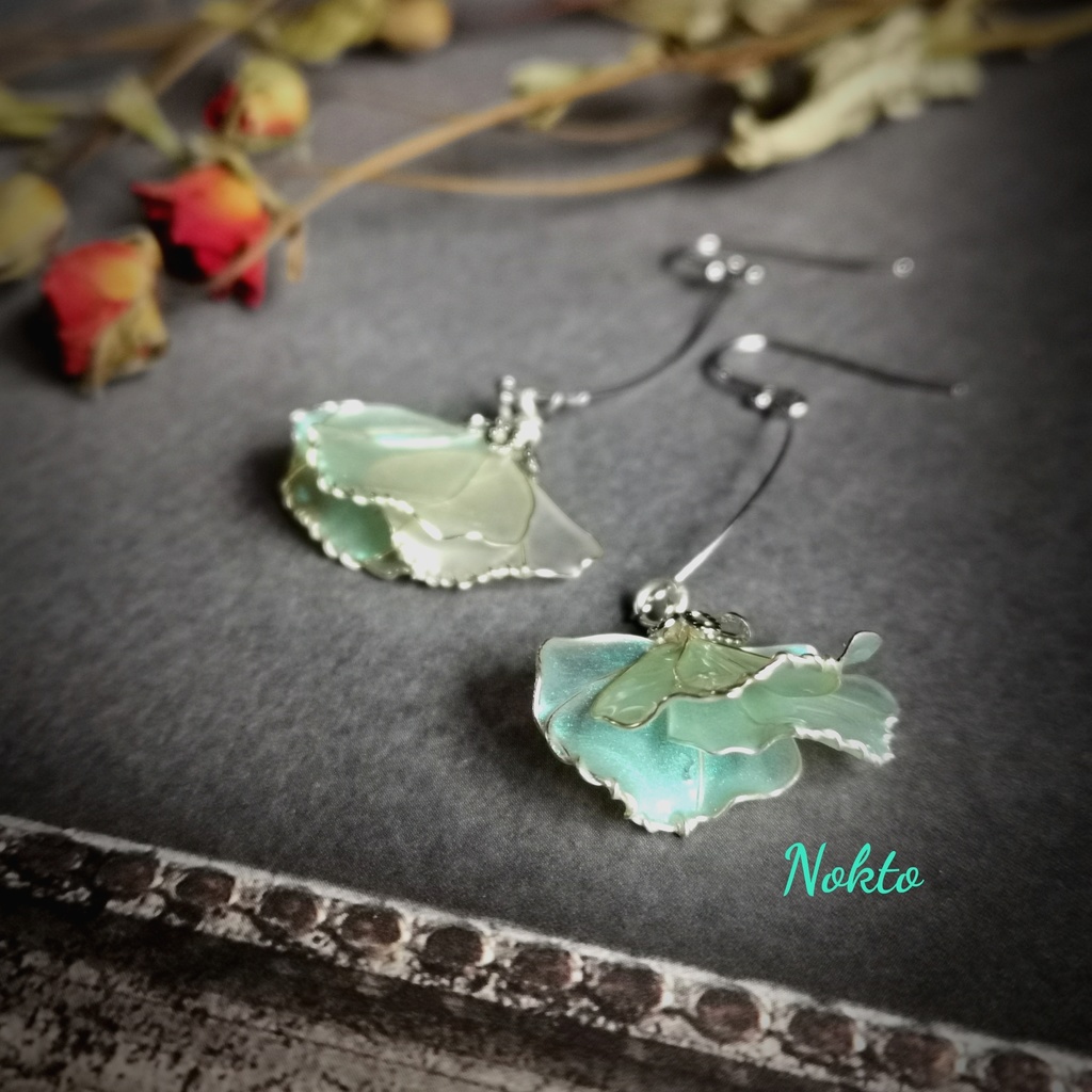 イケメン王子花びらみたいなイヤーアクセサリー