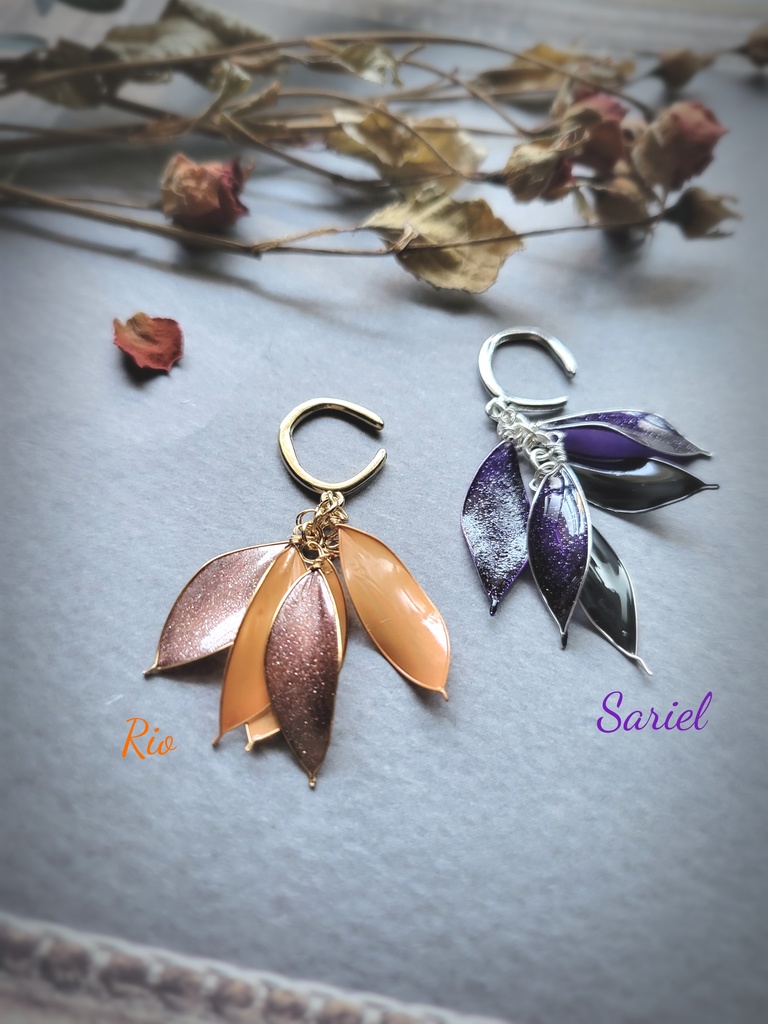 耳もとをあなた色で飾るイヤーカフ