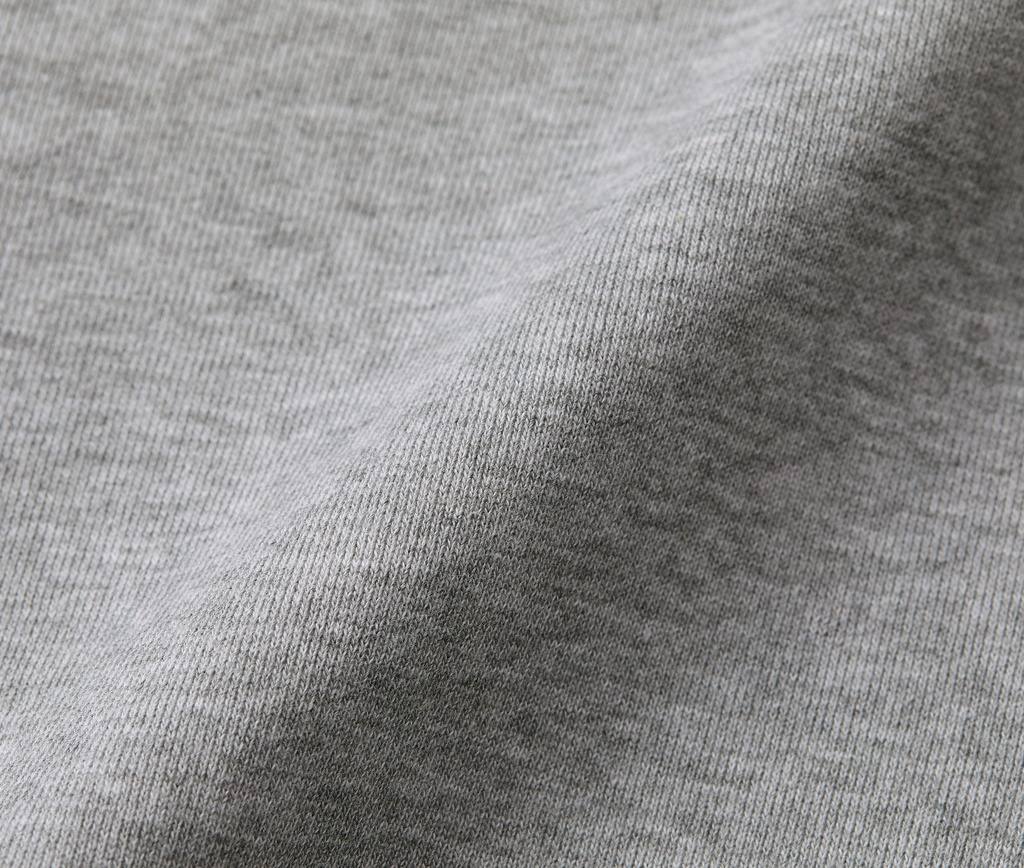 肌寒い日に着れるスウェット