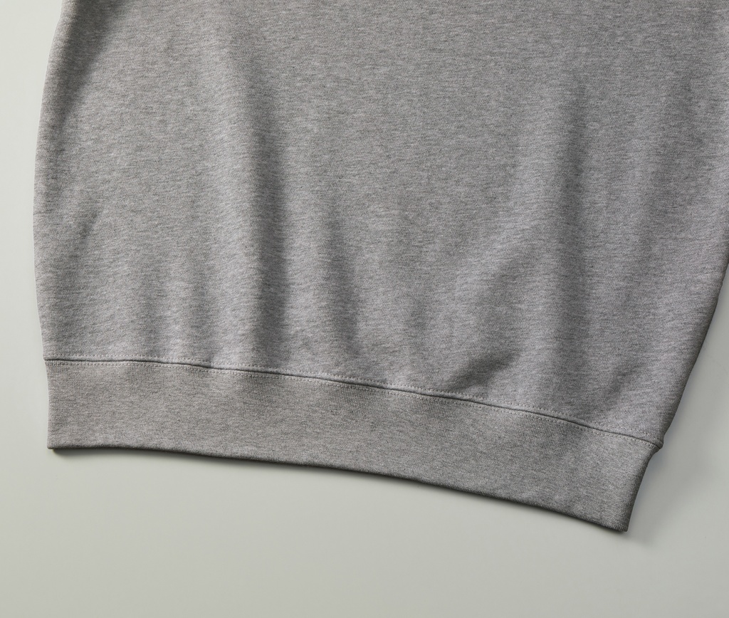 肌寒い日に着れるスウェット