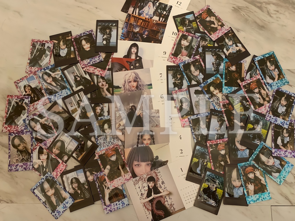 SNSに上がっていないレアチェキ②+カレンダー(抽選)