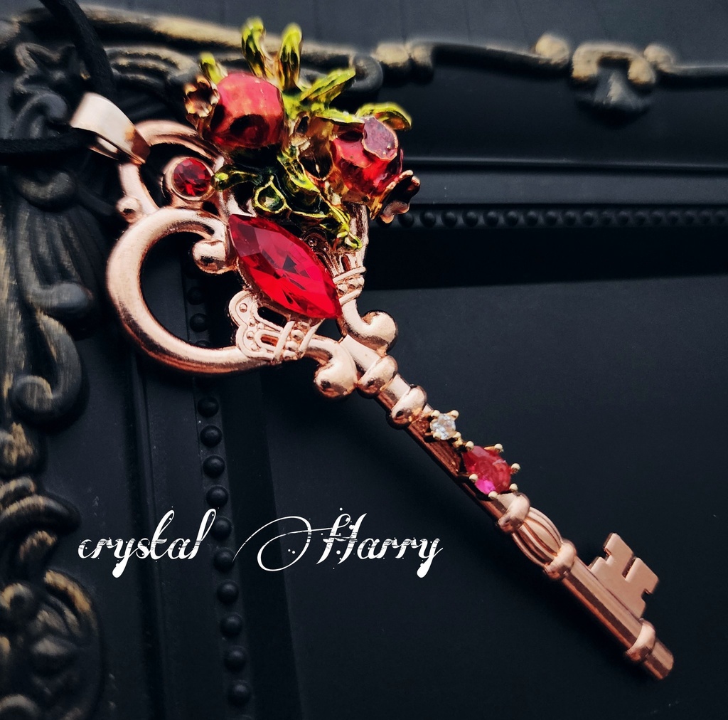 【柘榴の大鍵】~ピンクゴールドベース~