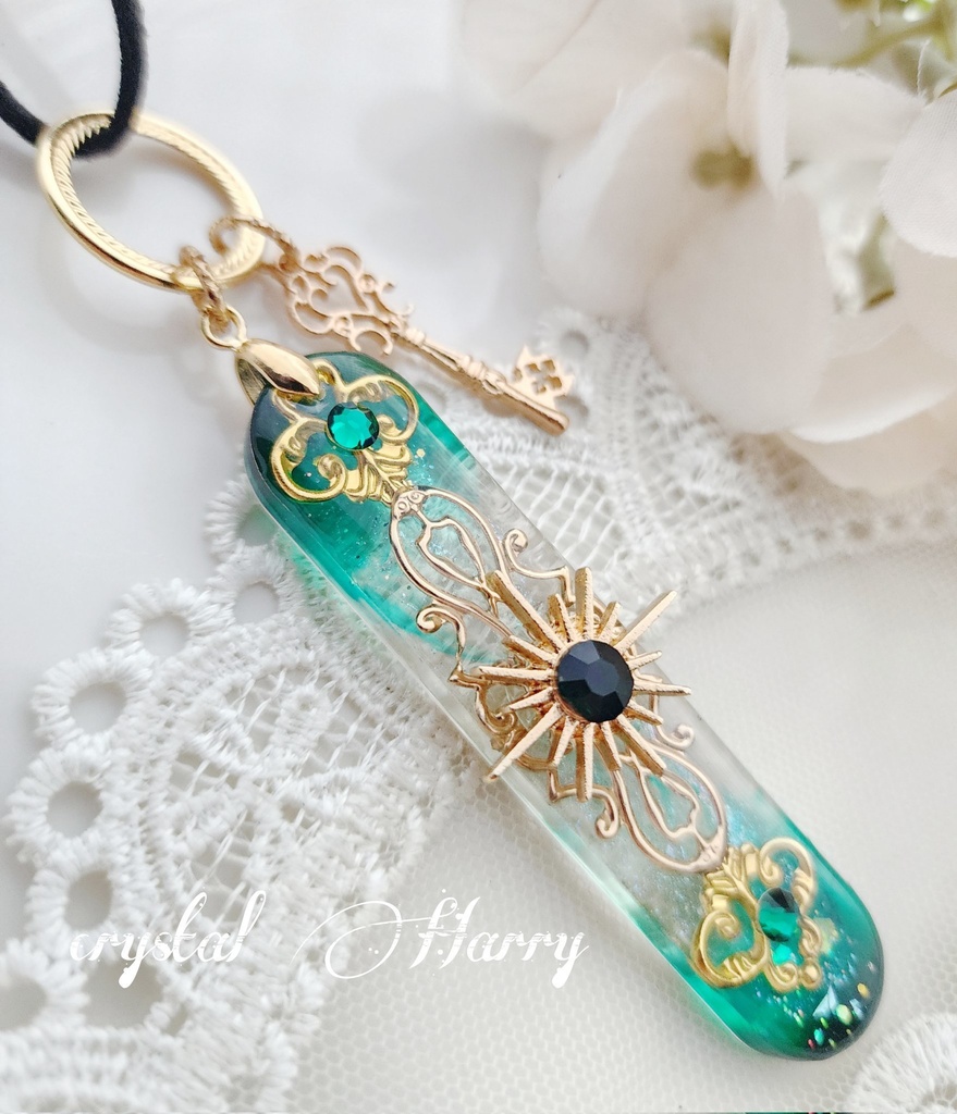 【魔法鍵の装飾品】~エメラルド~ネックレス&キーリング