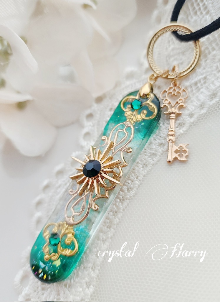 【魔法鍵の装飾品】~エメラルド~ネックレス&キーリング