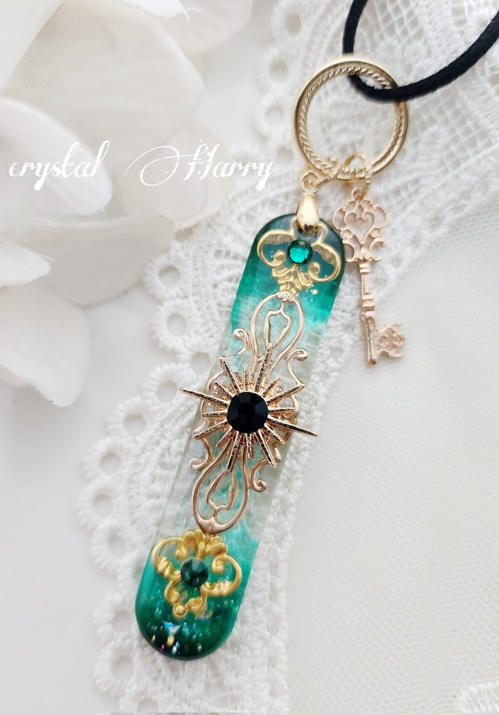 【魔法鍵の装飾品】~エメラルド~ネックレス&キーリング