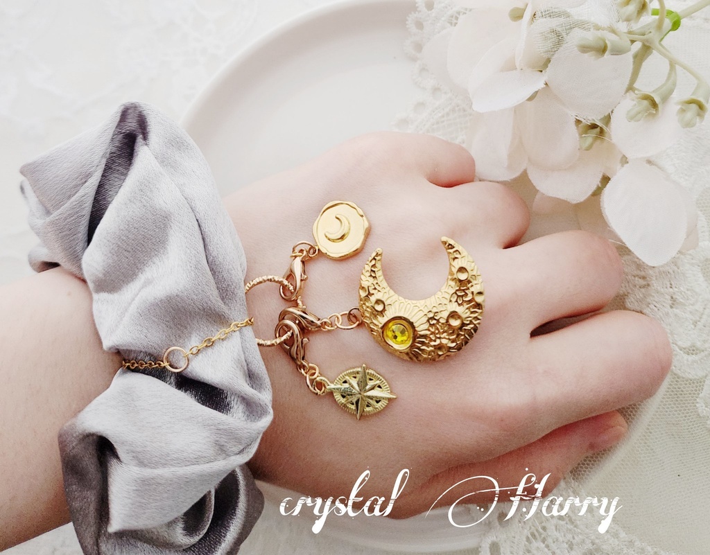 【月光の髪飾り】~金の三日月~シュシュブレスレット