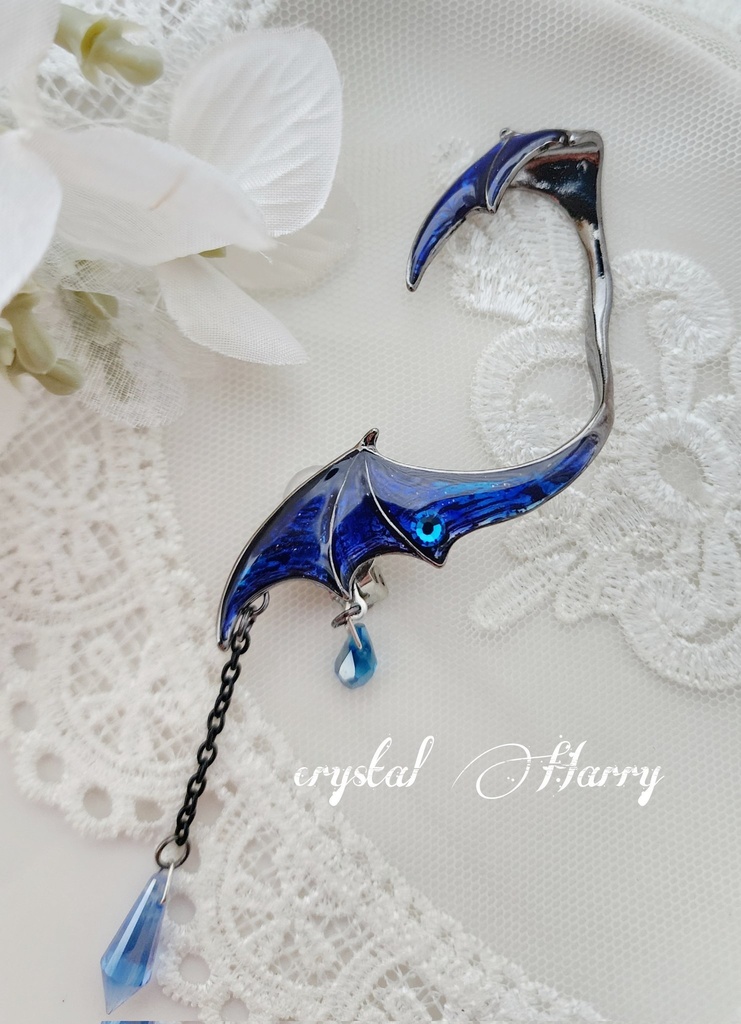 【悪魔の耳飾り】~チタンブラック~深蒼~イヤークリップ