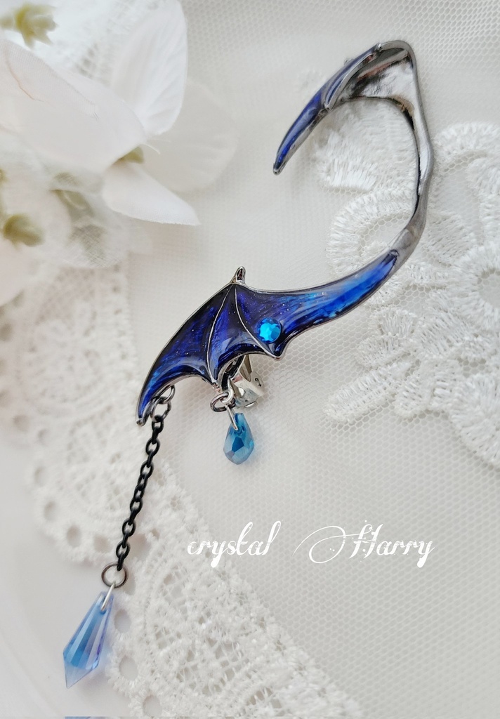 【悪魔の耳飾り】~チタンブラック~深蒼~イヤークリップ