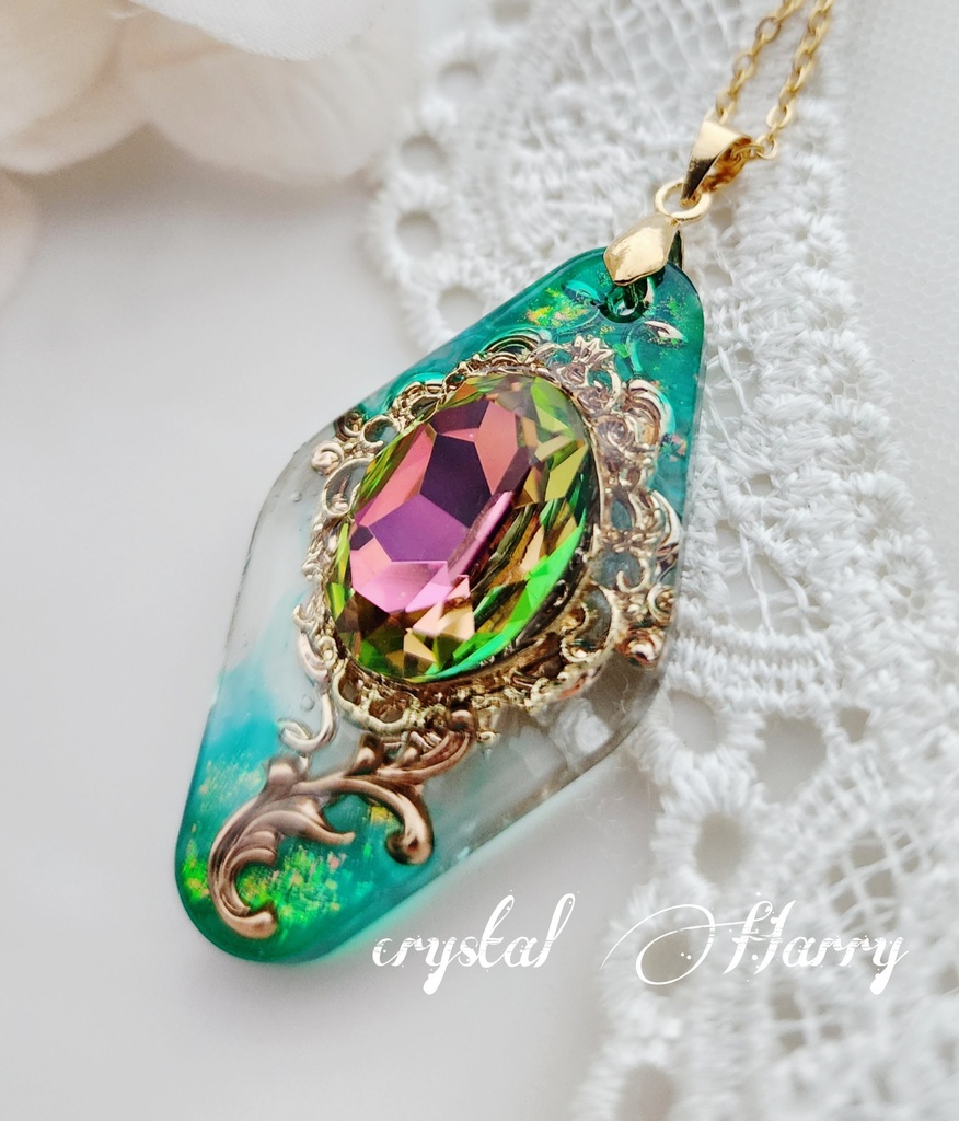 【宝石結晶の首飾り】~金翡翠~