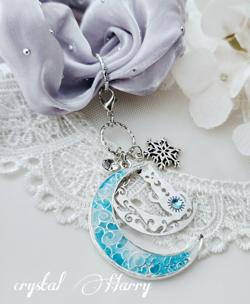 【精霊猫の髪飾り】~銀水白~シュシュブレスレット