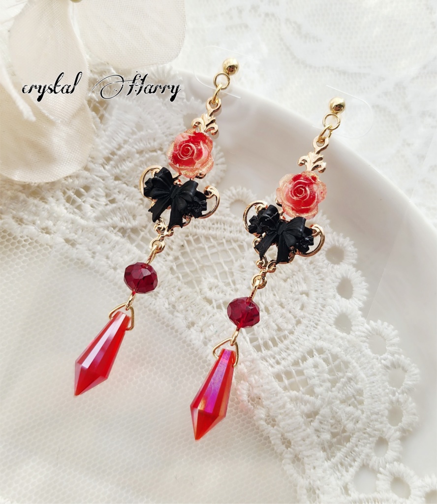 【薔薇結びの装飾品】~ロイヤルレッド~耳飾り