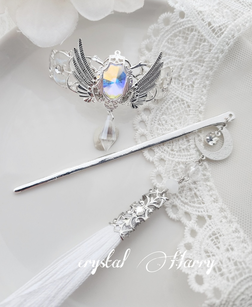 【セレニティの髪飾り】~白銀月~マジェステ