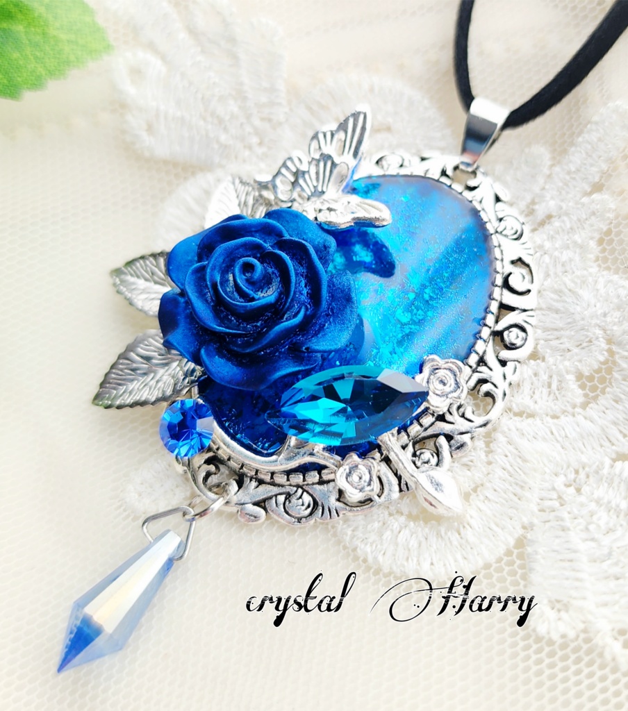 【薔薇鏡の首飾り】~蒼薔薇~