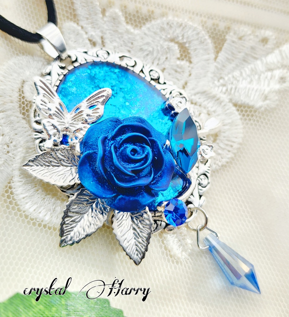 【薔薇鏡の首飾り】~蒼薔薇~