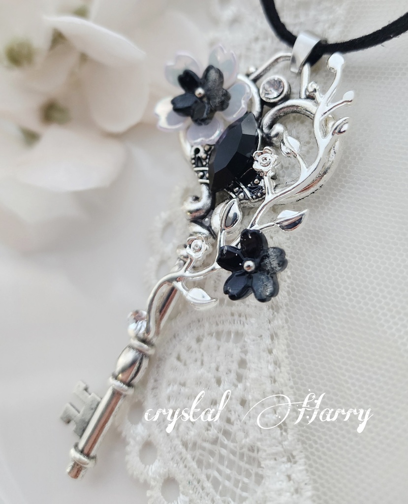 【桜魔法の鍵飾り】~闇桜~