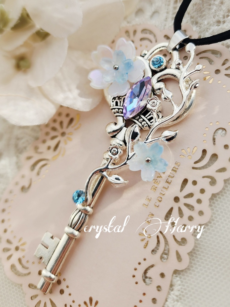 【桜魔法の鍵飾り~シルバーベース~】~水桜~