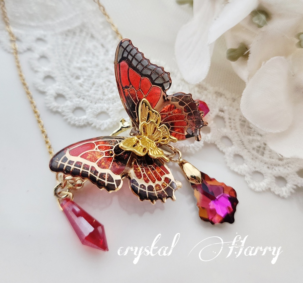 【宝石蝶の首飾り】~金赤黒~