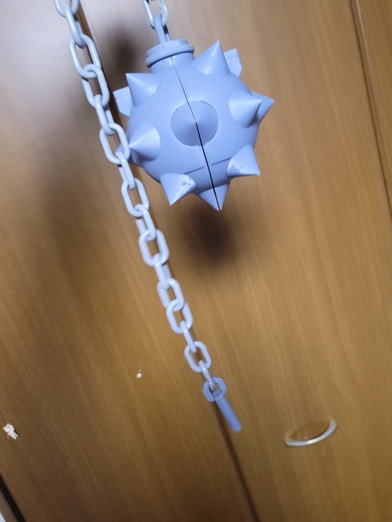 直径20cmくらいの鉄球