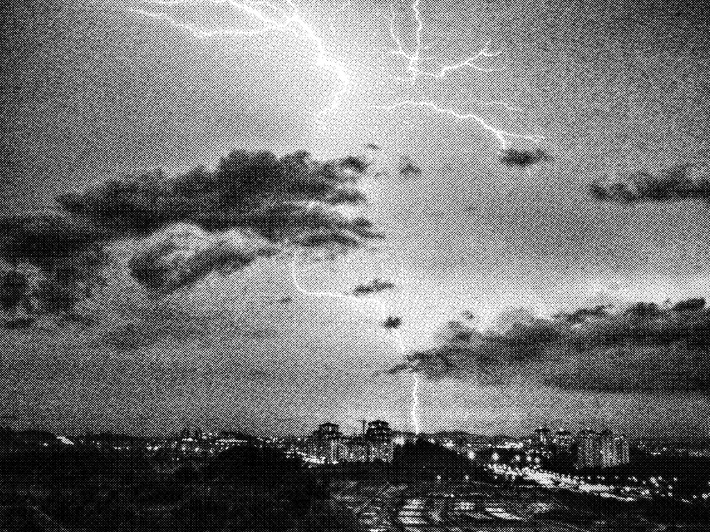 10 Sky Background (with PNG transparency) 空・雲・月・雷電の背景