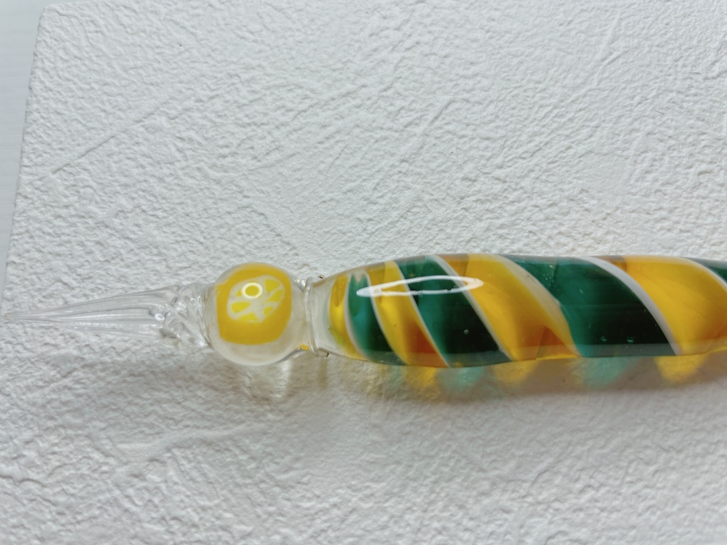 レモンのレースガラスペン