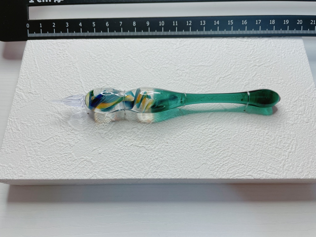 新緑のガラスペン