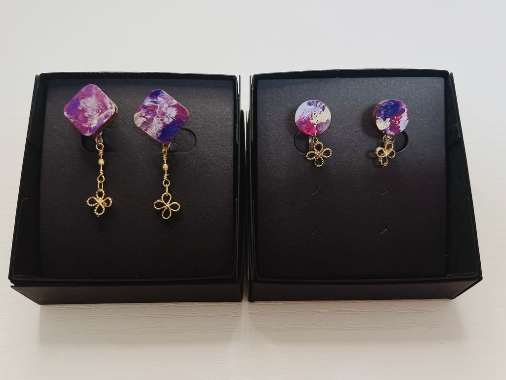 揺蕩うイヤリング