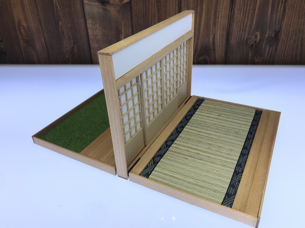 ブック型ドールスタンドS 庭付き和室