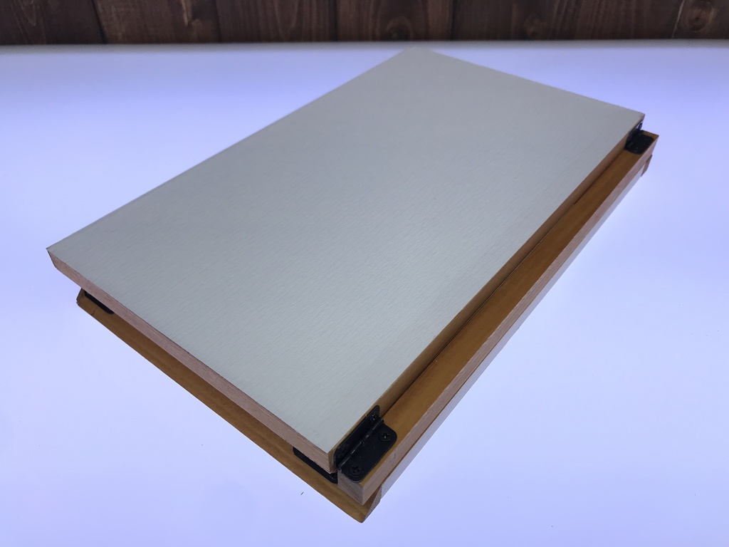 ブック型ドールスタンドM洋室