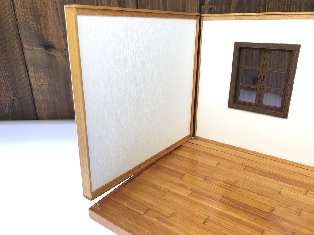 ブック型ドールスタンドM洋室