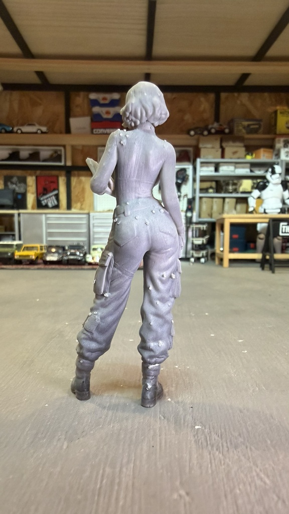 01_女性 現場監督官・整備士|1/20