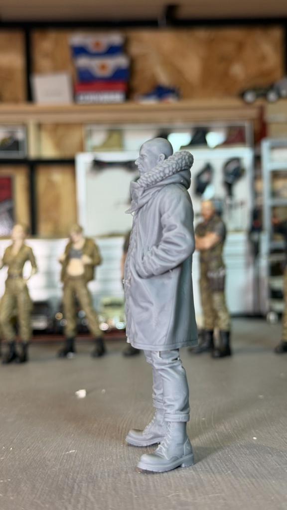06_MOD COAT SKIN'S 1/20|ミリタリー SF ジオラマ用 3Dプリント品