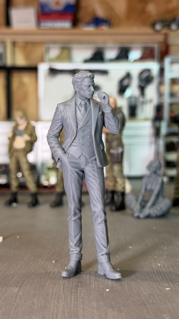 08_一服中の紳士 1/20|ミリタリー SF ジオラマ用 3Dプリント品