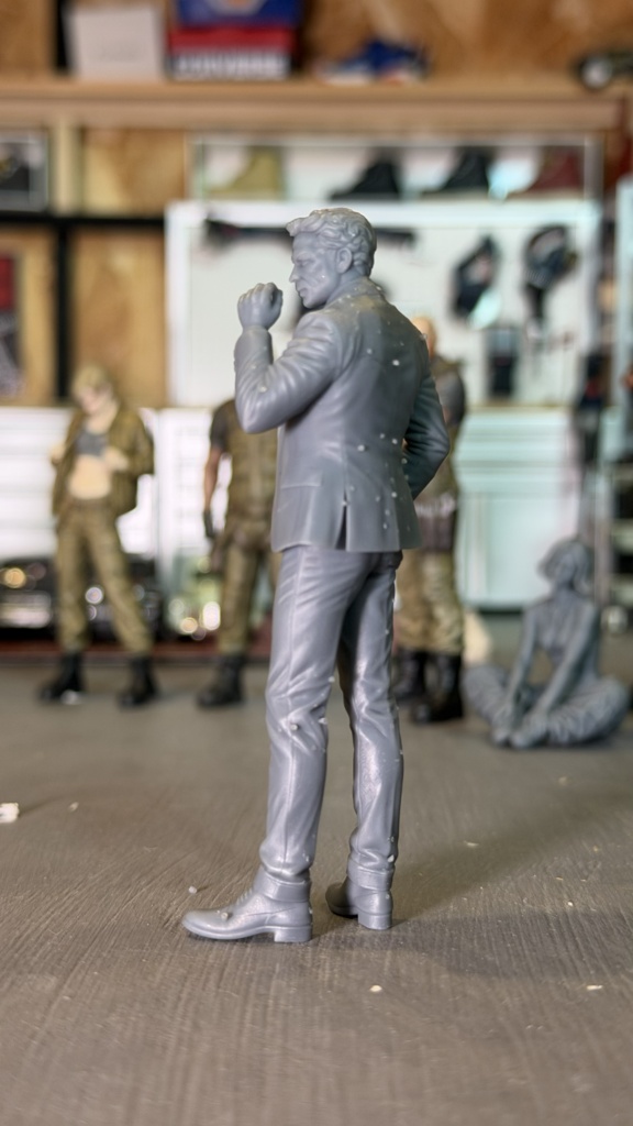 08_一服中の紳士 1/20|ミリタリー SF ジオラマ用 3Dプリント品