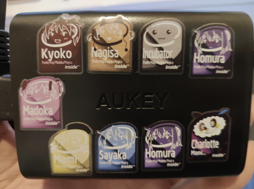 魔法少女入っテル。〜まどマギIn●elパロディステッカー〜