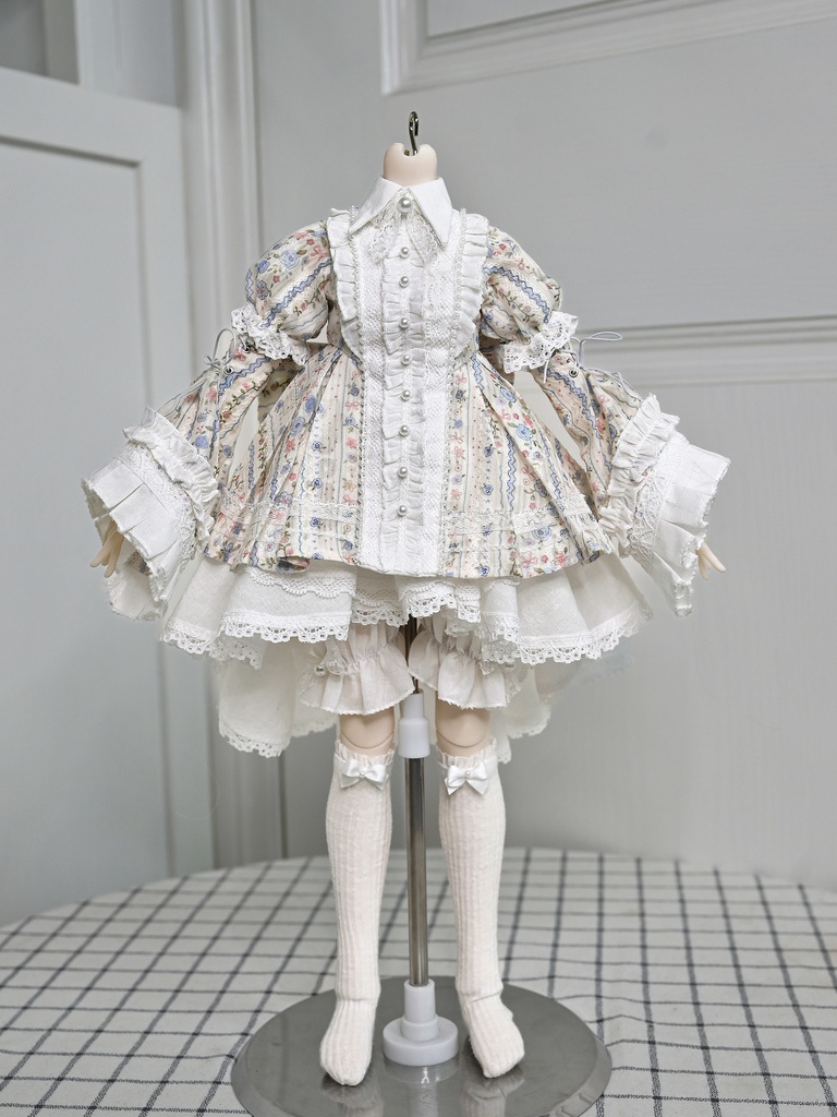 【1/4】7点セット　ワンピースセット　クラシカルフラワー　　ロリータ　小花柄