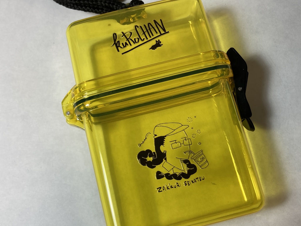 アクリルシガレットケース しろちゃんブルー / くろちゃんイエロー