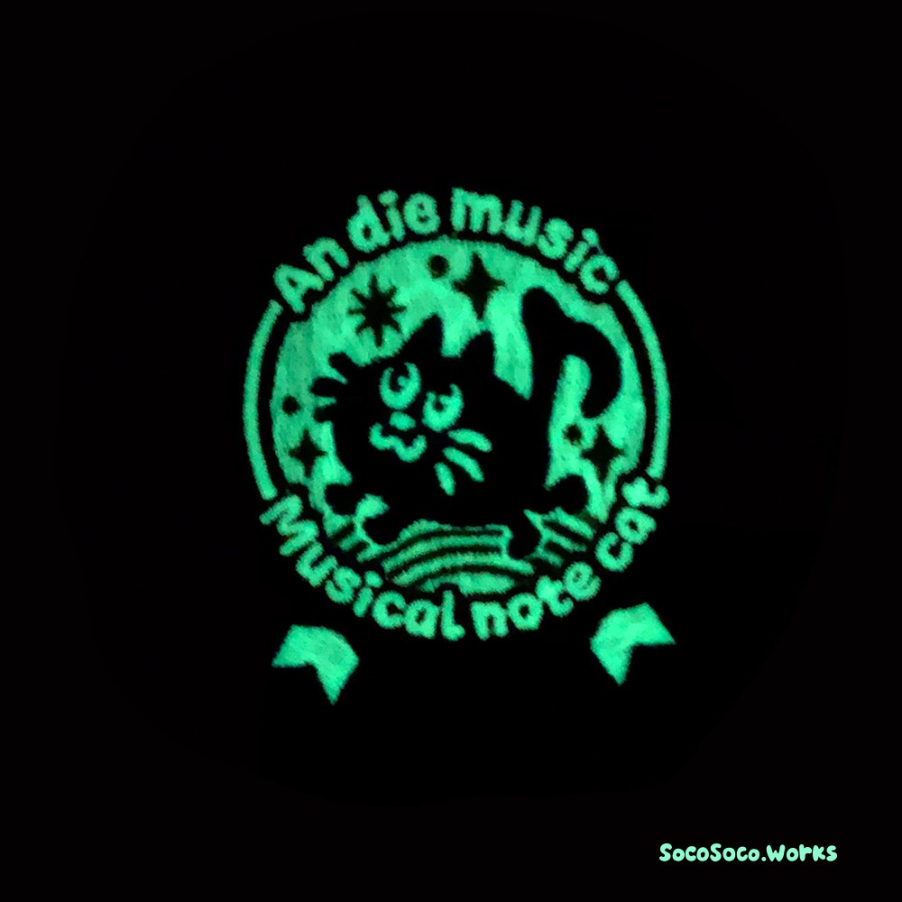 【おんぷネコ♪】蓄光刺繍ワッペン_エンブレム風おんぷネコ♪: あんしんBOOTHパック(匿名発送)