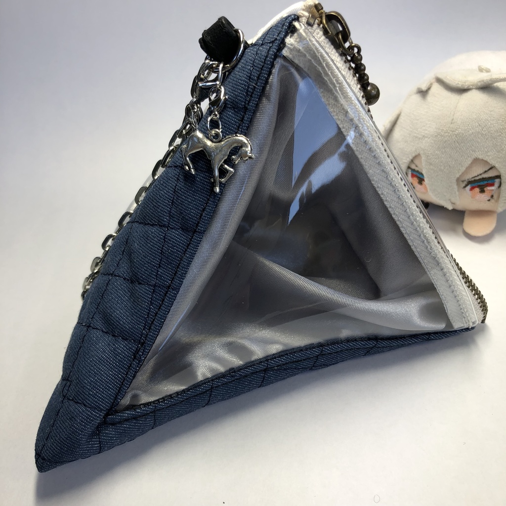 【もち・まんじゅう】トライアングルバッグチャーム(テトラポーチ)デニム&ホワイト