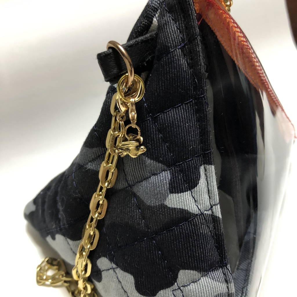 【もち・まんじゅう】トライアングルバッグチャーム (テトラポーチ)迷彩