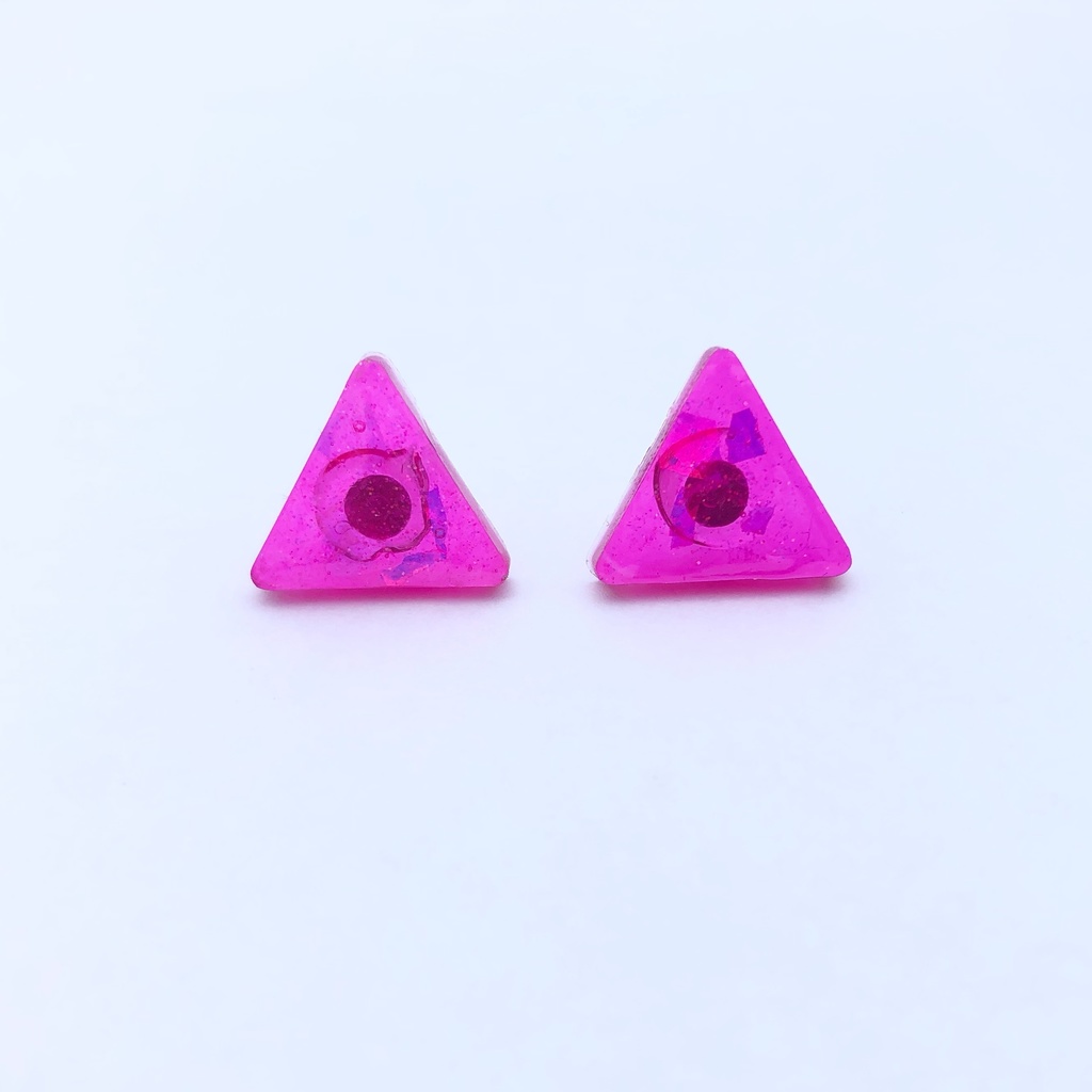 三角ピアス（ピンク）