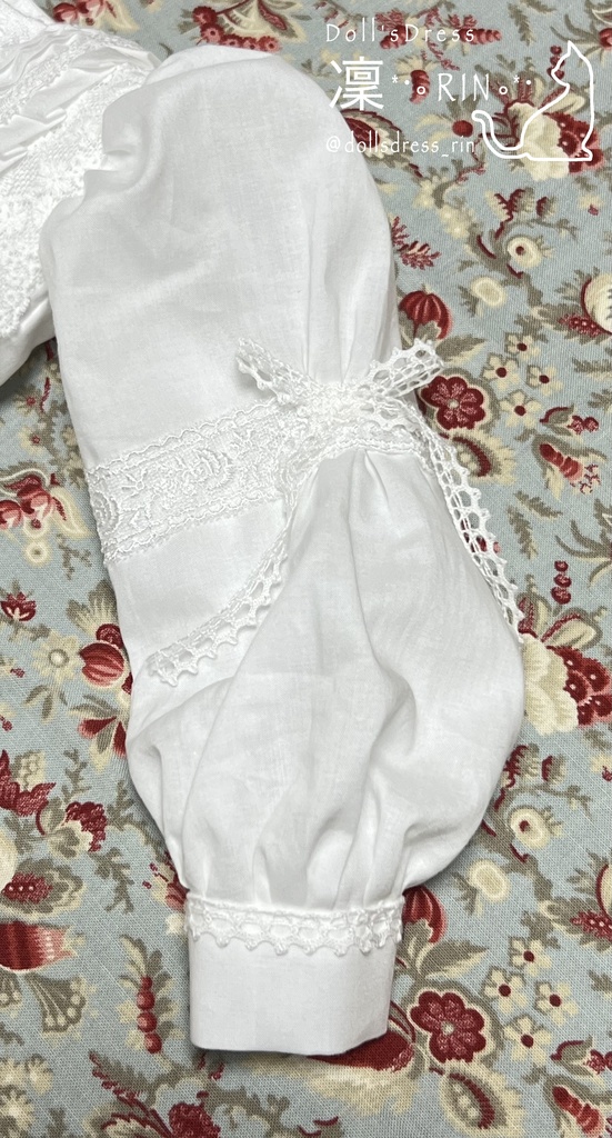 1/3ドール用ベビードレス くるみボタン・リボン付き再販