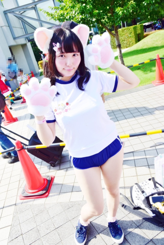 ブルマ衣装のA4ラミネート写真(サイン、お名前、日付かきます!)