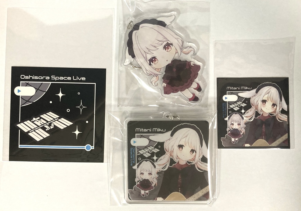 みたにみく アクキーWセット【推し宙スペースライブ】