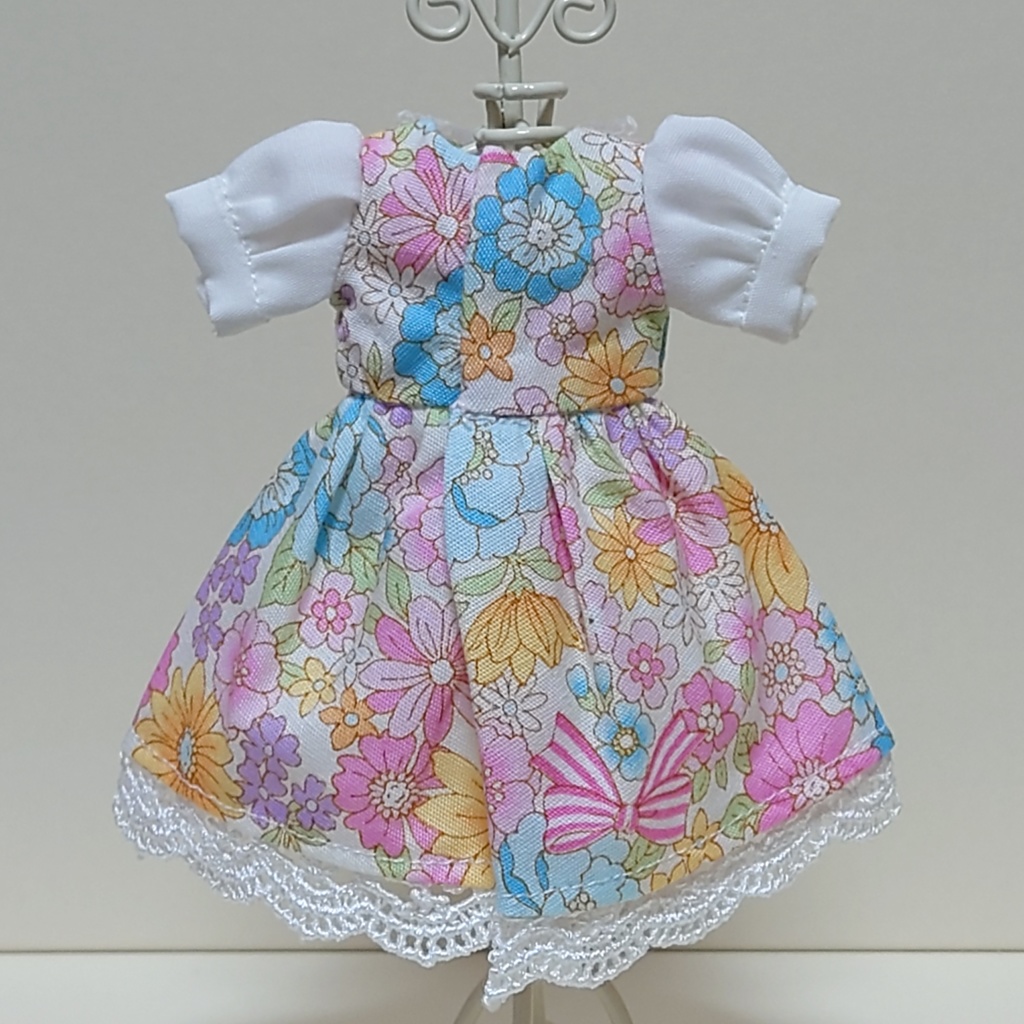 20cmドール服 パフ袖ギャザーワンピース