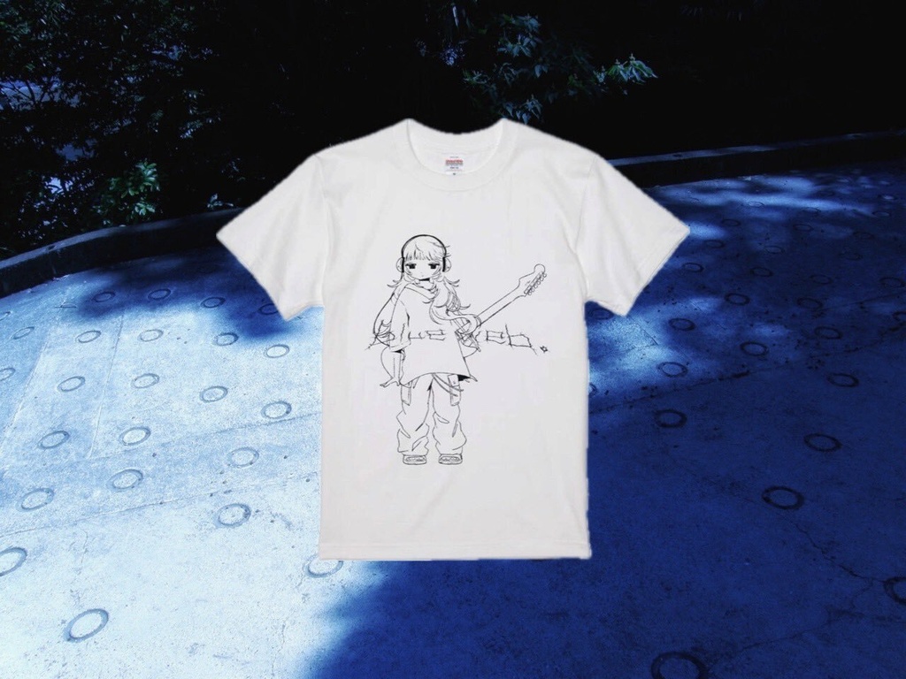 blue web. T-shirt