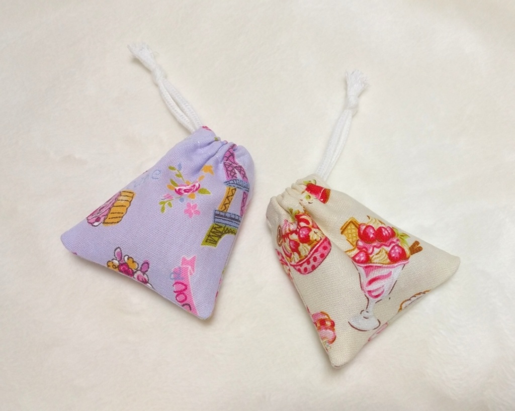 小学生の給食袋(3分の1サイズ)